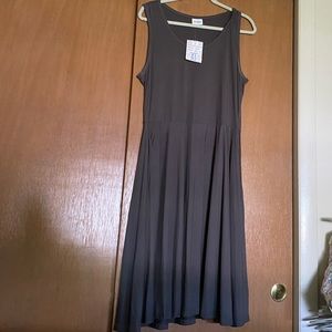 LuLaRoe Nicole dress (with pockets!)